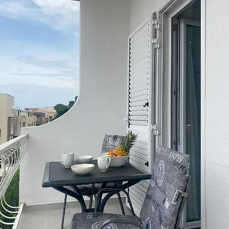 Apartments Paladin Makarska Exterior photo