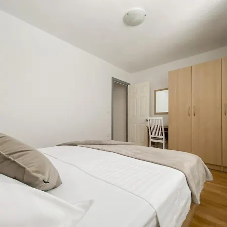Apartments Paladin Makarska Exterior photo