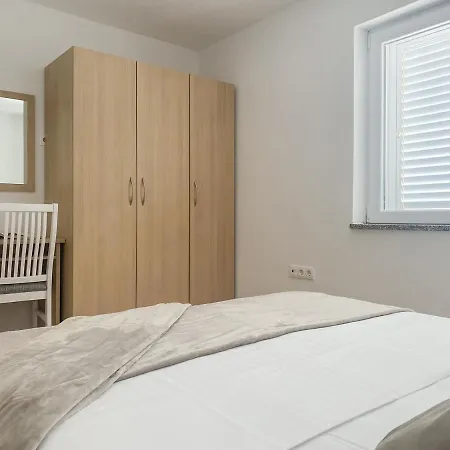 Apartments Paladin Makarska Exterior photo