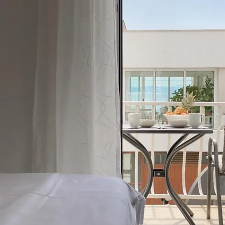 Apartments Paladin Makarska Exterior photo