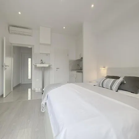 Apartments Paladin Makarska Exterior photo