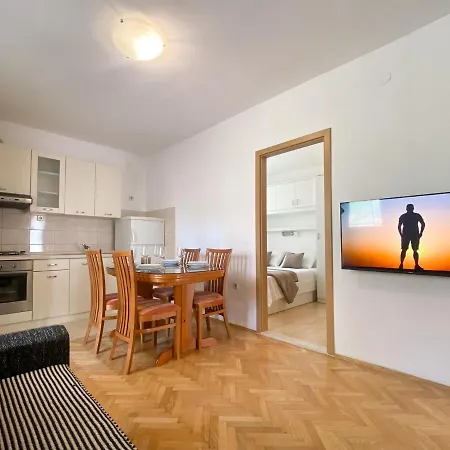 Apartments Paladin Makarska Exterior photo