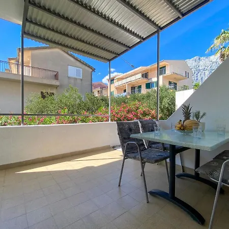 Apartments Paladin Makarska Exterior photo