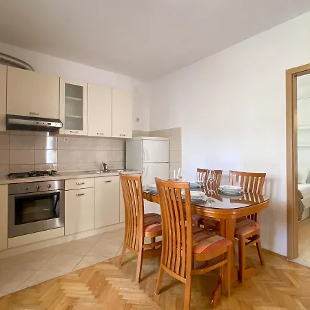 Apartments Paladin Makarska Exterior photo