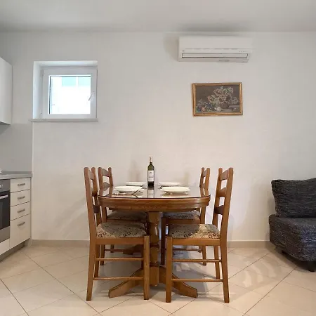 Apartments Paladin Makarska Exterior photo