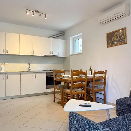 Apartments Paladin Makarska Exterior photo
