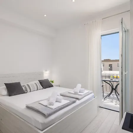 Apartments Paladin Makarska Exterior photo