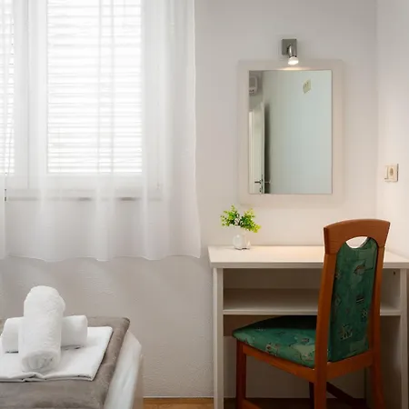 Apartments Paladin Makarska Room photo