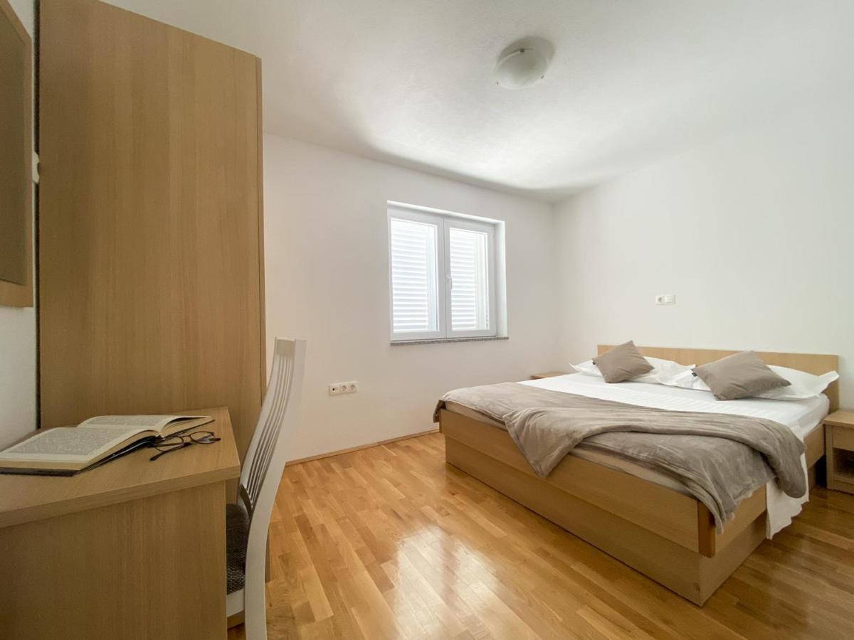 Apartment Paladin