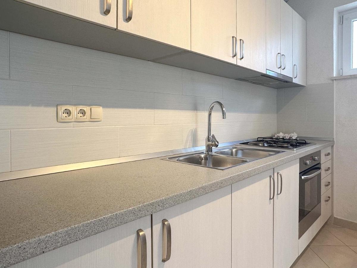 Paladin Apartment Makarska